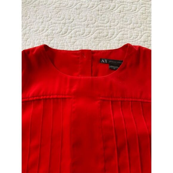 Armani Exchange Red Sleeveless Pleated Blouse Size Small - Picture 5 of 13